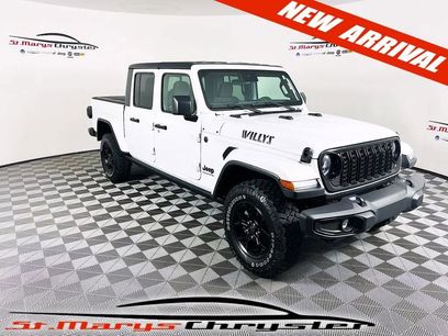 Used 2024 Jeep Gladiator Sport