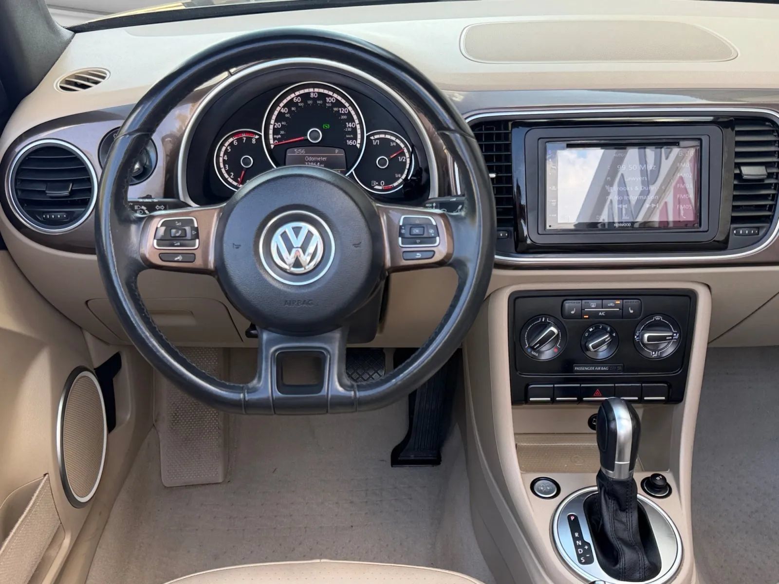 Used 2015 Volkswagen Beetle 1.8T FWD image 25