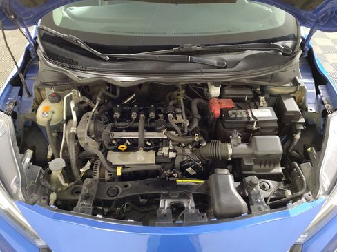 Used 2021 Nissan Versa SV FWD image 30