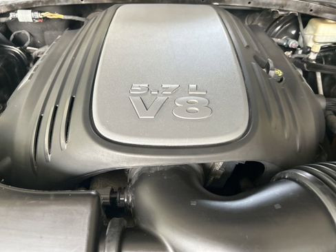 Certified 2015 Dodge Challenger R/T Plus image 13