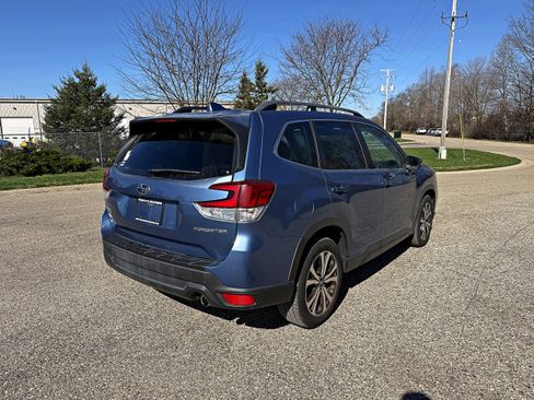 Used 2020 Subaru Forester Limited image 9