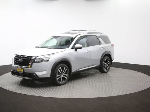 Used 2023 Nissan Pathfinder Platinum AWD/4WD image 53