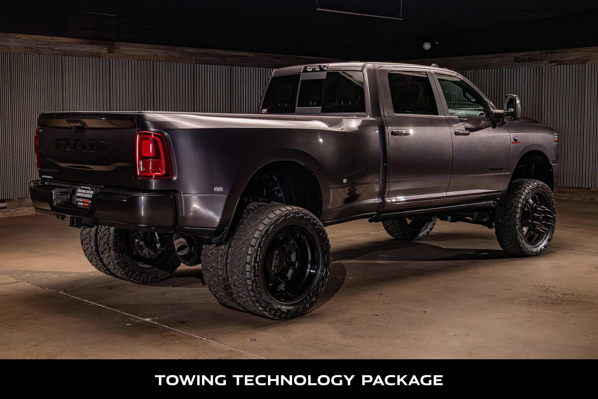 Used 2025 RAM 3500 Laramie AWD/4WD image 10