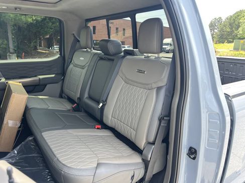 New 2026 Ford F450 Platinum w/ Platinum Plus Package AWD/4WD image 20