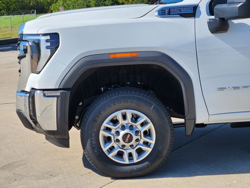 New 2025 GMC Sierra 2500 Pro w/ Convenience Package image 5