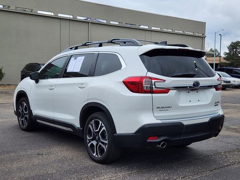Used 2024 Subaru Ascent Limited w/ Technology Package AWD/4WD image 5