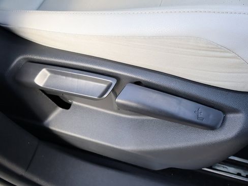 Used 2019 Volkswagen Tiguan SEL Premium R-Line image 38