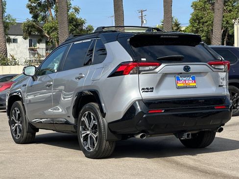 Used 2023 Toyota RAV4 XSE w/ Weather Package AWD/4WD image 6