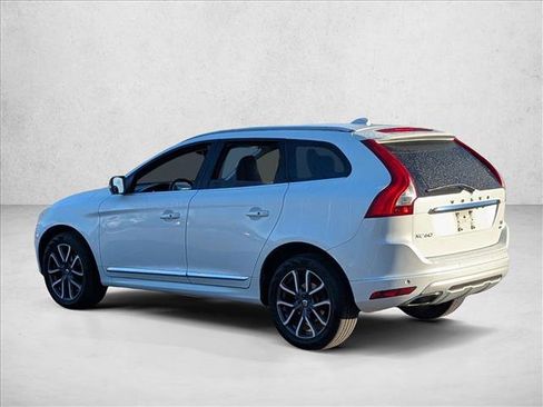Used 2017 Volvo XC60 T6 Dynamic image 7