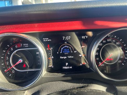 Used 2020 Jeep Wrangler Unlimited Rubicon AWD/4WD image 2