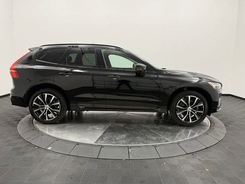 Certified 2023 Volvo XC60 B5 Plus w/ Climate Package image 9