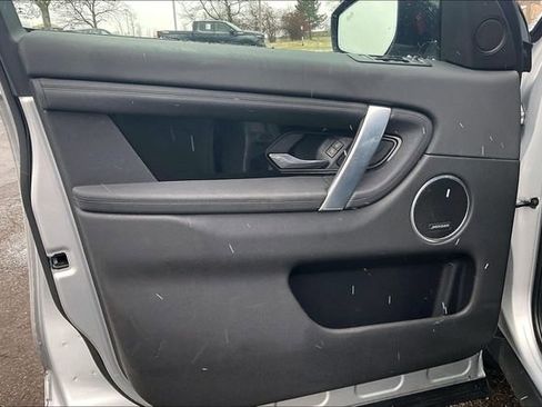Used 2020 Land Rover Discovery Sport S image 22