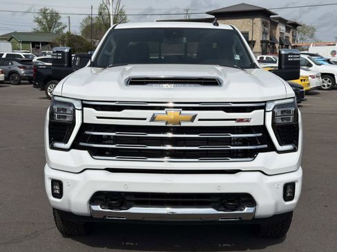 New 2026 Chevrolet Silverado 2500 LT w/ Z71 Chrome Sport Edition AWD/4WD image 7