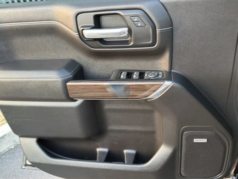 Used 2019 Chevrolet Silverado 1500 LT Trail Boss AWD/4WD image 14