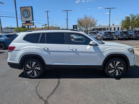 New 2026 Volkswagen Atlas SE image 3