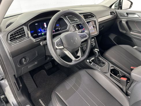 Used 2024 Volkswagen Tiguan Wolfsburg Edition FWD image 9