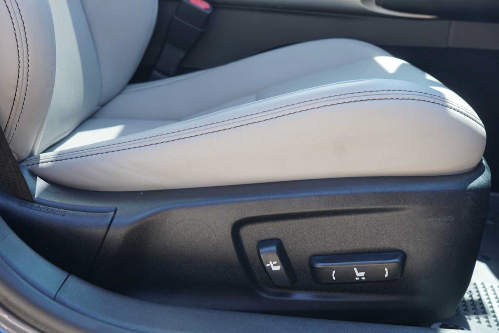Used 2015 Lexus IS 250 w/ Premium Package RWD image 25