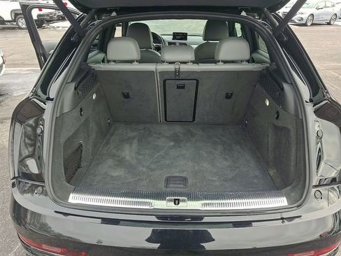 Used 2018 Audi Q3 2.0T Premium Plus w/ Premium Plus Package image 29