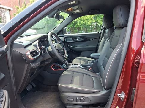 Used 2023 Chevrolet TrailBlazer RS AWD/4WD image 13