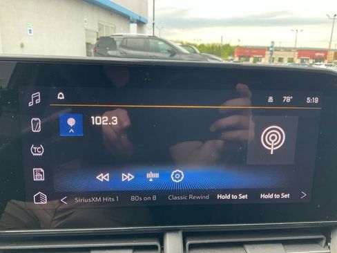 Certified 2025 Chevrolet Trax ACTIV w/ Sunroof Package FWD image 6