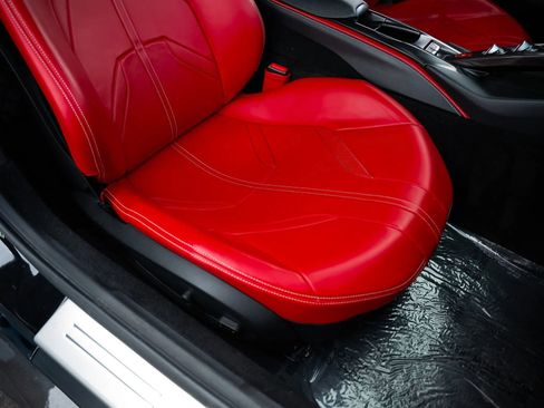 Used 2019 Ferrari 812 Superfast RWD image 20
