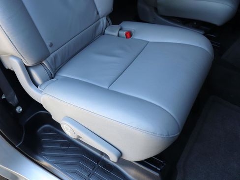 Used 2016 Toyota Sequoia Limited image 34