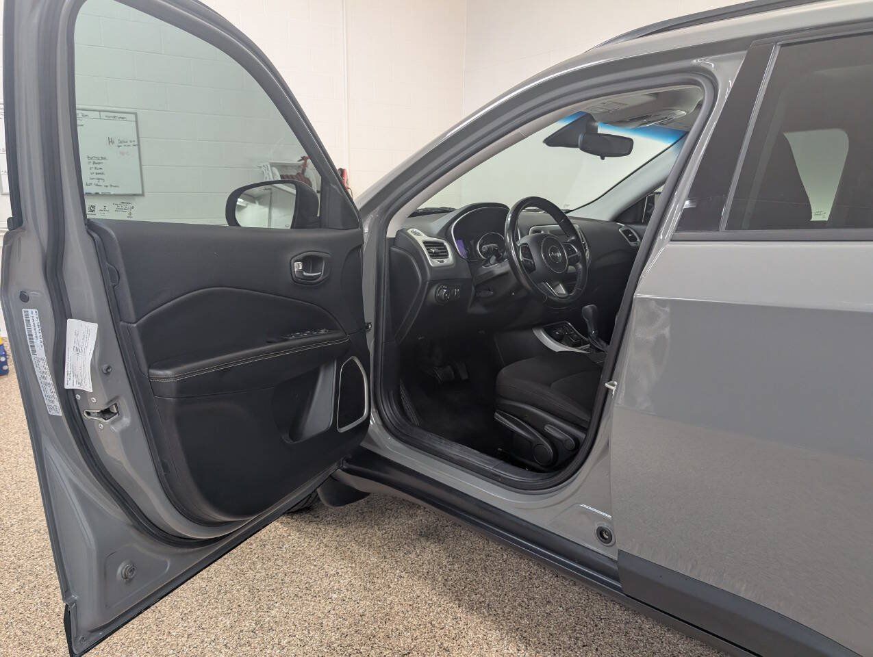 Used 2021 Jeep Compass Sport AWD/4WD image 6