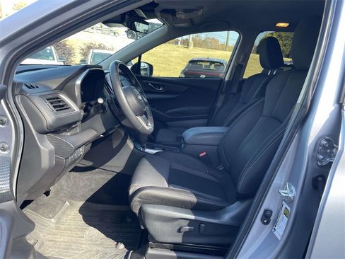 Used 2023 Subaru Ascent Premium w/ Convenience Package image 16