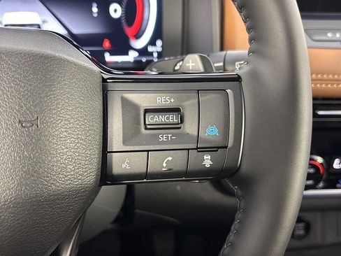 Used 2026 Nissan Rogue Platinum w/ Platinum Premium Package AWD/4WD image 19