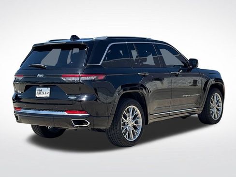 Used 2023 Jeep Grand Cherokee Summit w/ Luxury Tech Group V AWD/4WD image 7