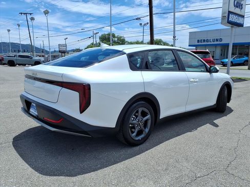 Used 2025 Kia K4 FWD image 4