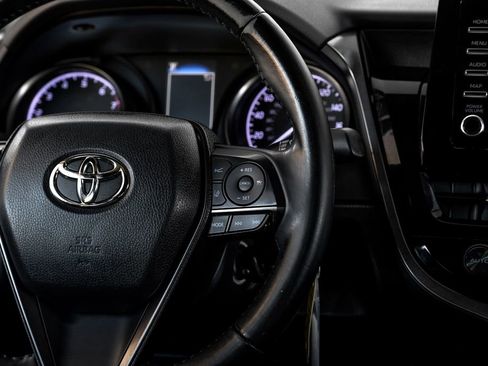 Used 2021 Toyota Camry SE image 14