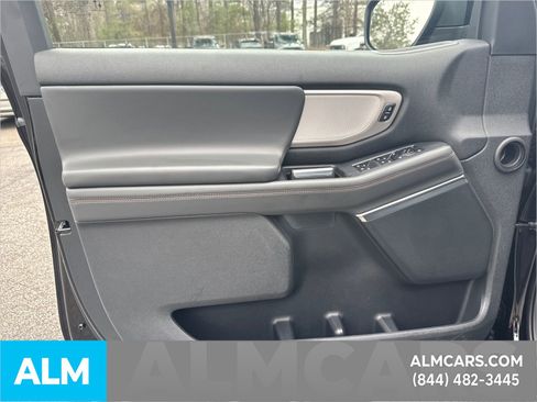 Certified 2025 Ford Expedition Active image 12