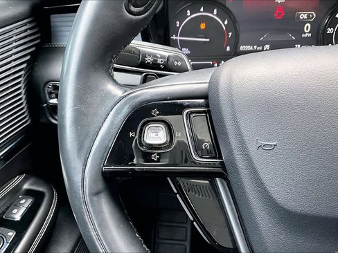 Used 2020 Lincoln Corsair Standard w/ Premium Package image 21