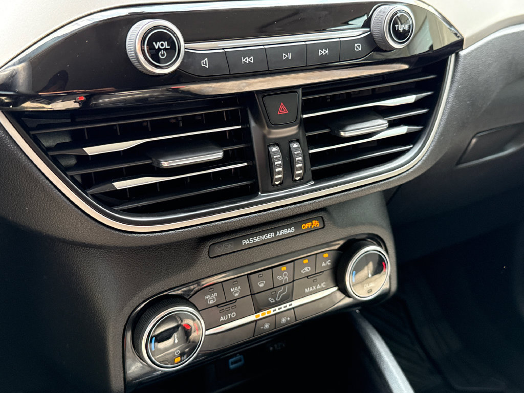 Used 2022 Ford Escape SE w/ SE Sport Appearance Package FWD image 25