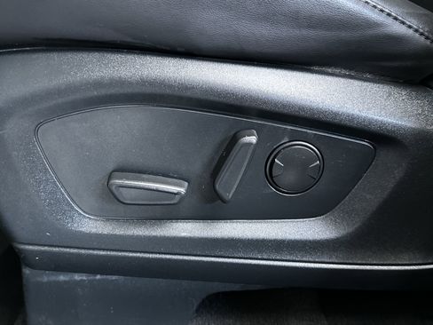 Used 2023 Ford Explorer Platinum w/ Technology Package image 14