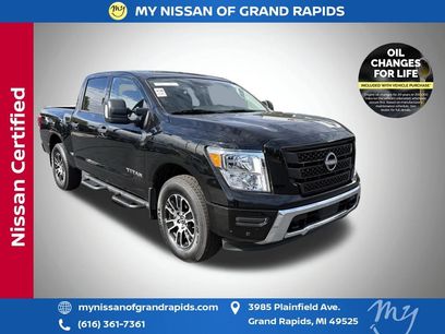 Used 2024 Nissan Titan SV w/ SV Convenience Package