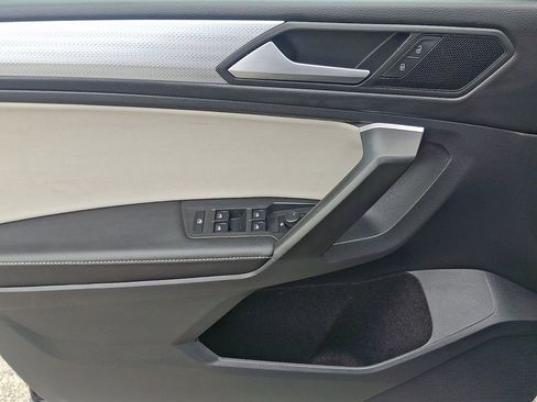 Used 2024 Volkswagen Tiguan S image 13