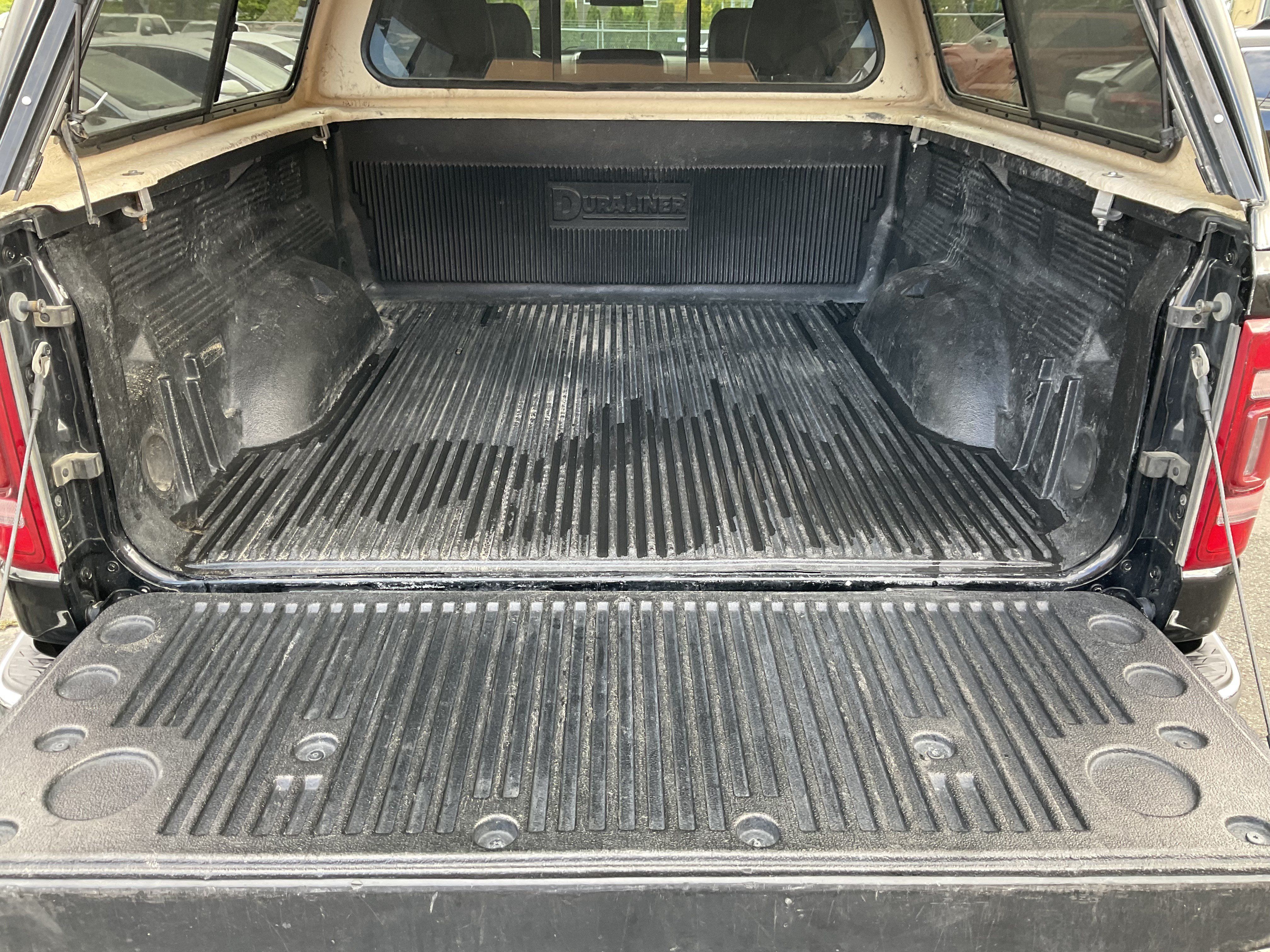 Used 2023 RAM 1500 Laramie AWD/4WD image 42