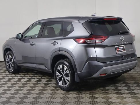 Used 2021 Nissan Rogue SV AWD/4WD image 7