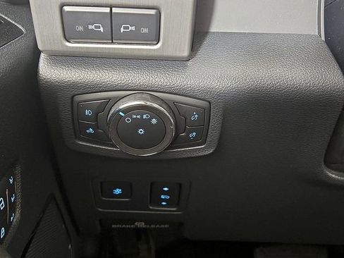 Used 2022 Ford F250 Platinum w/ Tremor Off-Road Package image 25