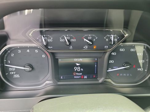 Used 2021 GMC Sierra 1500 AT4 w/ Off-Road Performance Package AWD/4WD image 26