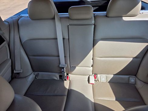 Used 2007 Subaru Outback 3.0R L.L. Bean AWD/4WD image 13