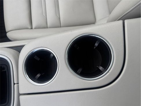 Used 2019 Porsche Panamera 4 image 22