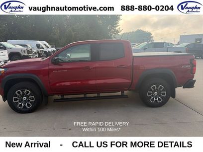 Used 2024 Chevrolet Colorado Z71 w/ Z71 Convenience Package 2