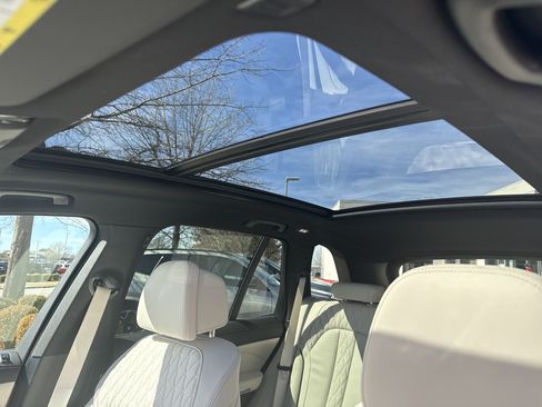 New 2026 BMW X5 xDrive50e AWD/4WD image 9