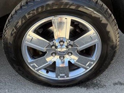 Used 2010 Ford Expedition EL Limited RWD image 25