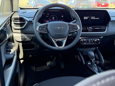 New 2026 Chevrolet TrailBlazer LT w/ Convenience Package FWD image 7