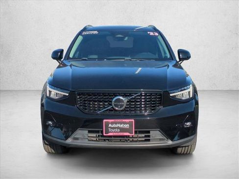 Used 2023 Volvo XC40 B5 Plus w/ Driver Assist Package image 2
