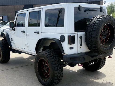 Used 2018 Jeep Wrangler Unlimited Rubicon image 5